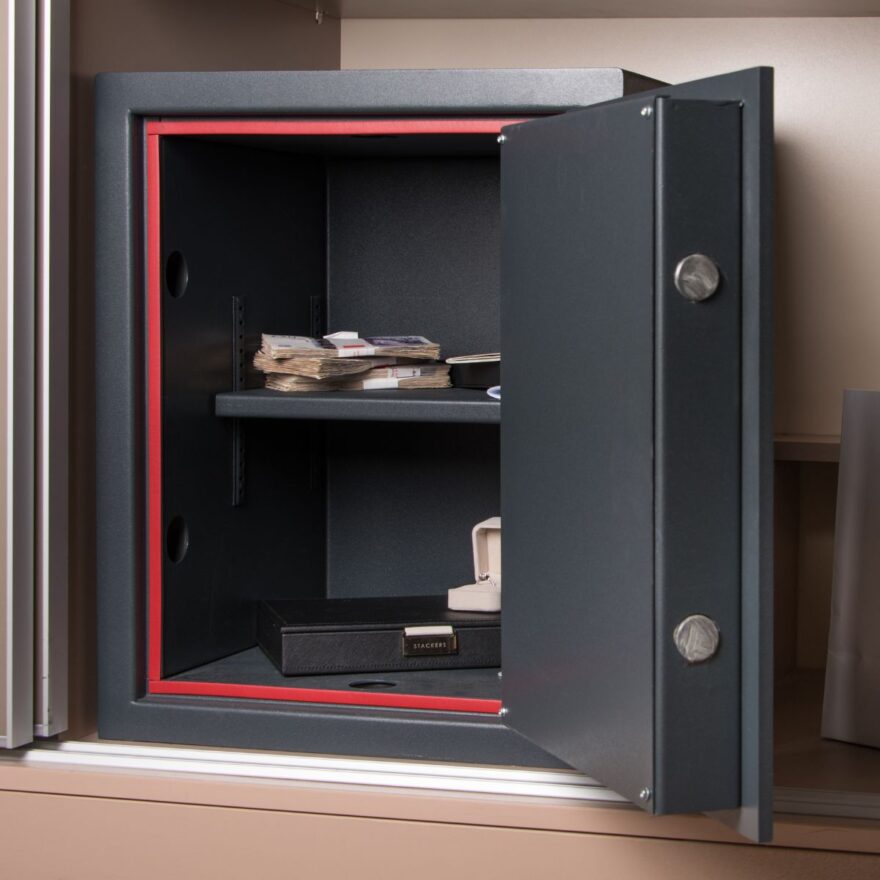 Night time safety tips Associated Security